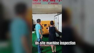 Los clientes inspeccionan las máquinas en el sitio y los profesionales brindan presentaciones detalladas.