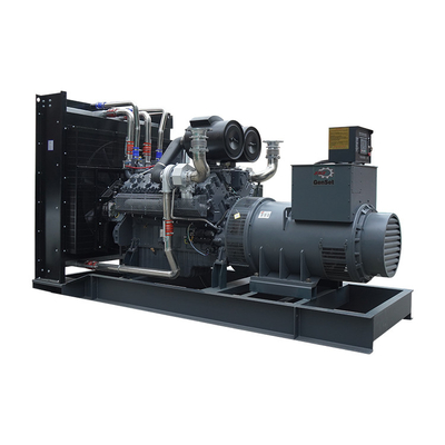 Sistema de generador diesel refrigerado por agua de 700kva Cummins con el alternador sin cepillo